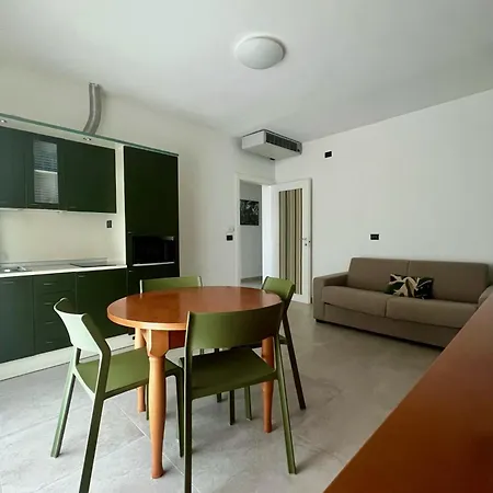 Aparthotelharvey Hotel 4*