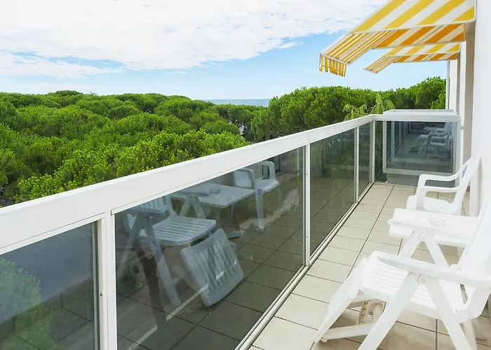 Aparthotelharvey Hotel 4*